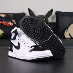 Alternative view of UNION X FRAGMENT DESIGN X NIKE AIR JORDAN 1 HIGH OG SP ROYAL