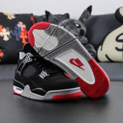 Alternative view of Air Jordan 4 Retro Bred