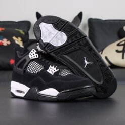 Alternative view of NIKE JORDAN 4 RETRO WHITE THUNDER