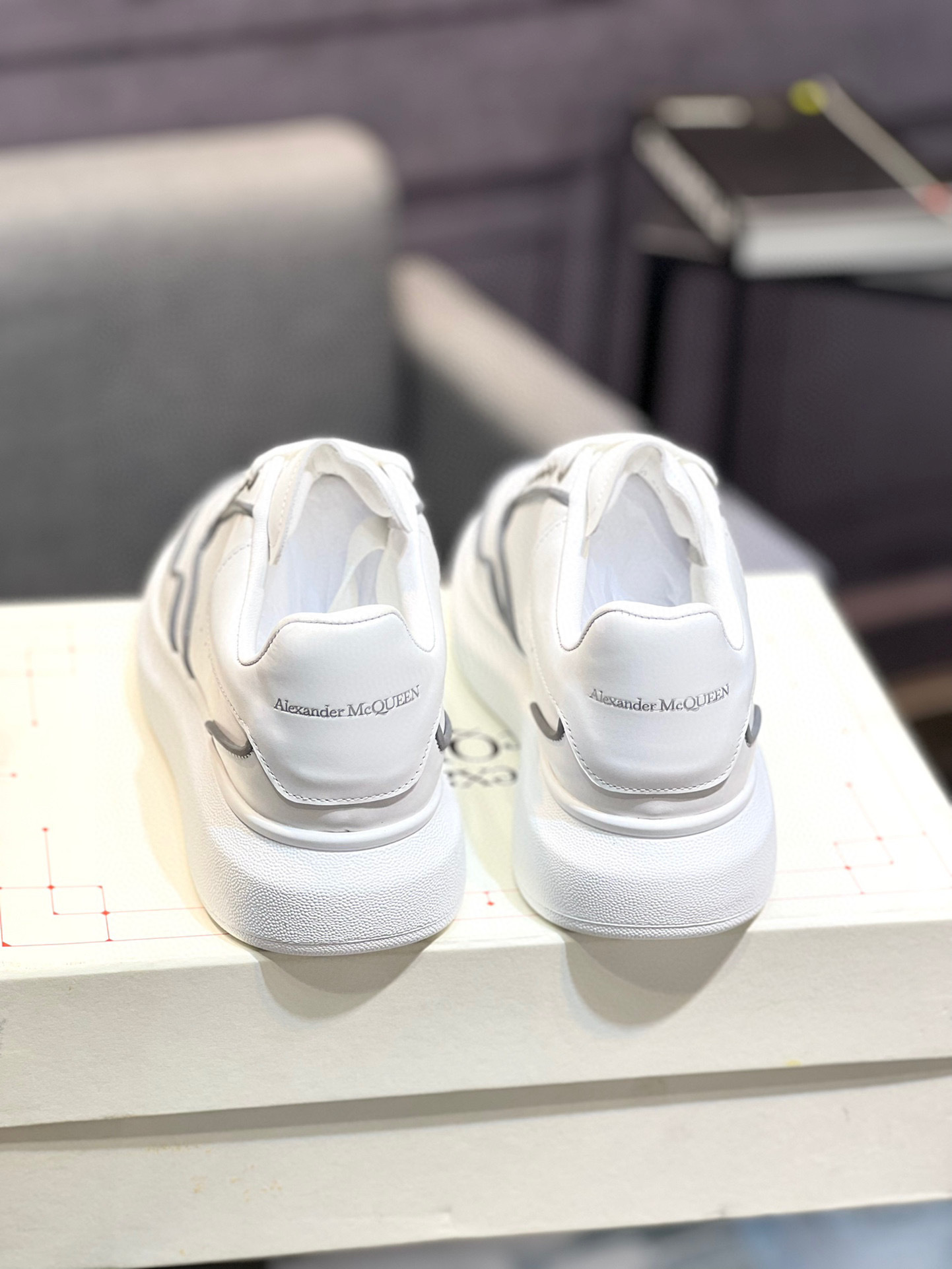 Alexander Mcqueen Panelled Leather Sneakers White - Image 6
