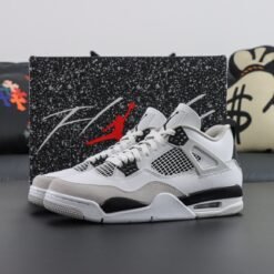 NIKE AIR JORDAN 4 RETRO MILITARY BLACK