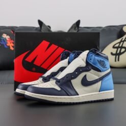 Nike Air Jordan 1 Retro High OG 'Obsidian'