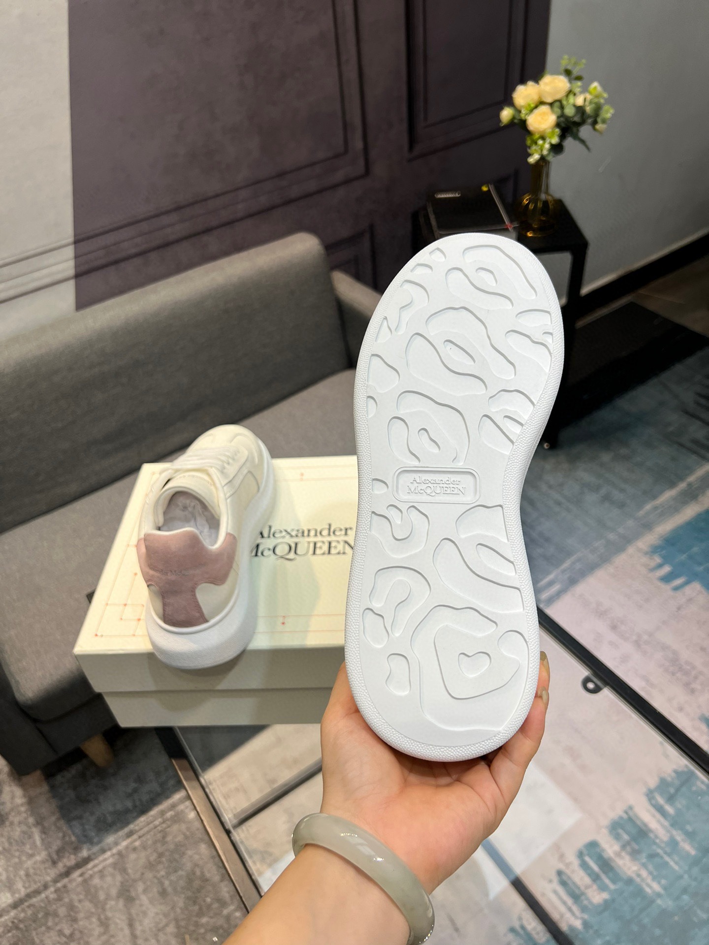 Alexander McQueen Oversized Retro Sneakers White Pink - Image 7