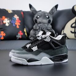 Alternative view of Air Jordan 4 Fear