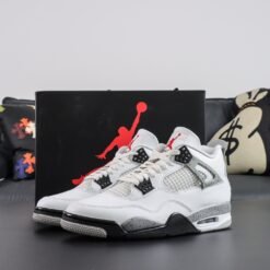 NIKE AIR JORDAN 4 RETRO WHITE CEMENT